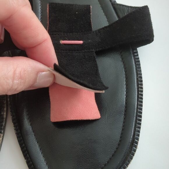 Manolo Blahnik Flat Thong Suede Sandal - Picture 8 of 9